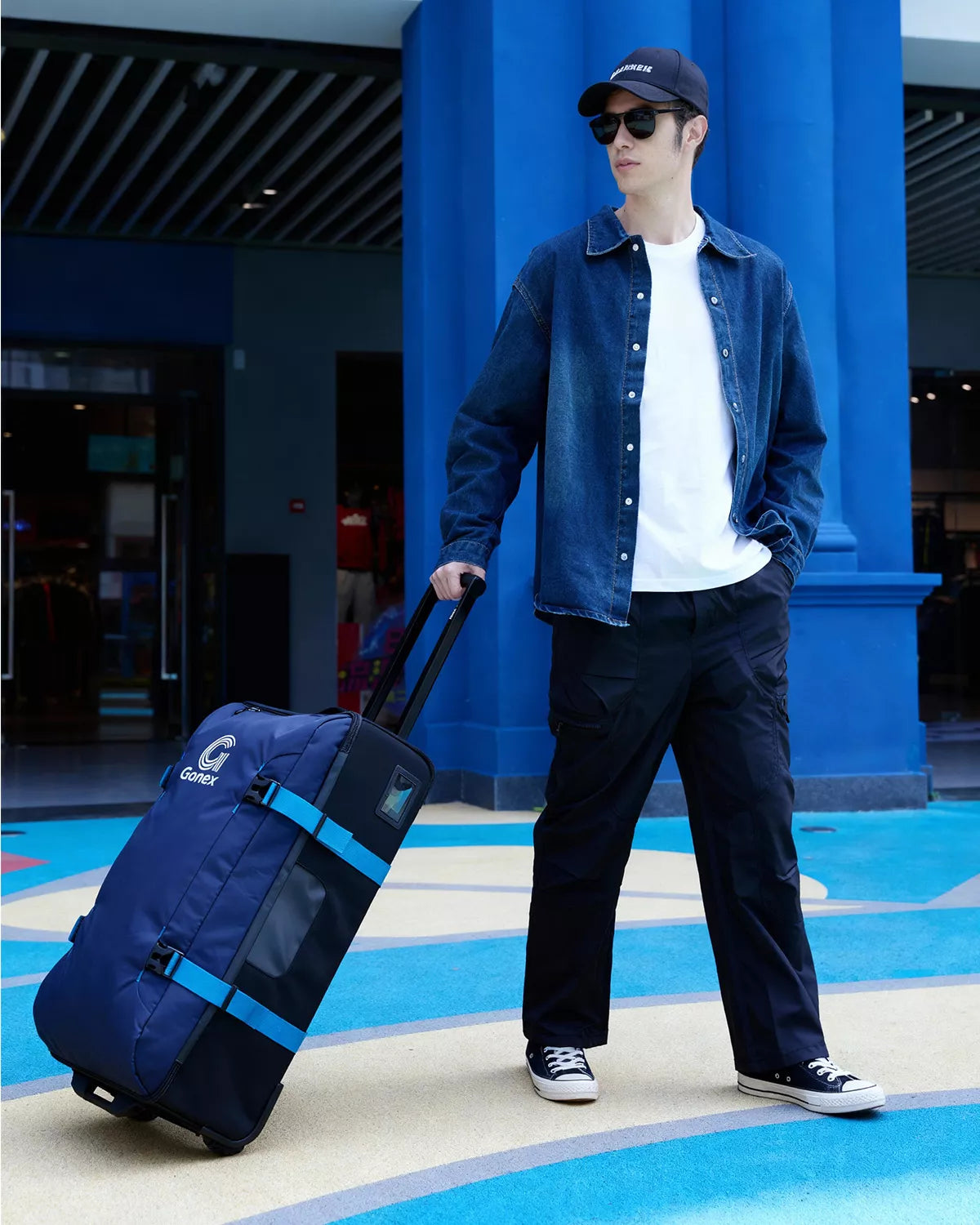 Gonex 30 inch wheeled duffel bag 100l blue